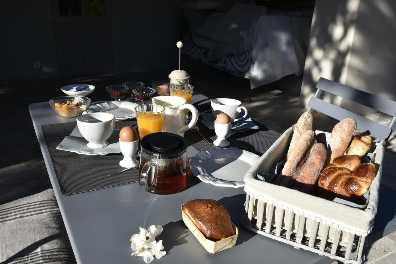 Campagne Paumier Bed & Breakfast Ansouis Exterior photo